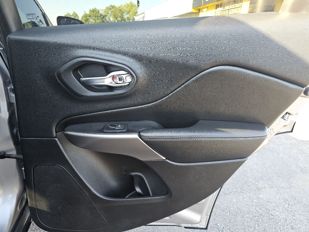 Jeep Cherokee Latitude 4WD 2019