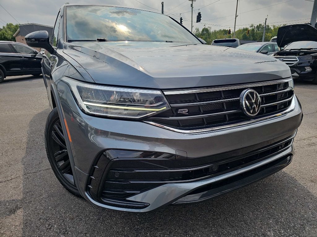 Volkswagen Tiguan SE R-Line Black 4MOTION 2022 Volkswagen Tiguan SE R-Line Black 4MOTION 2022