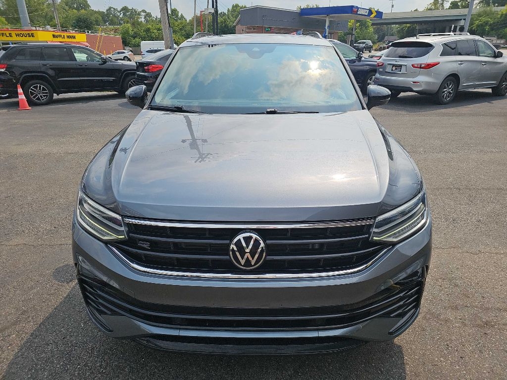 Volkswagen Tiguan SE R-Line Black 4MOTION 2022 Volkswagen Tiguan SE R-Line Black 4MOTION 2022