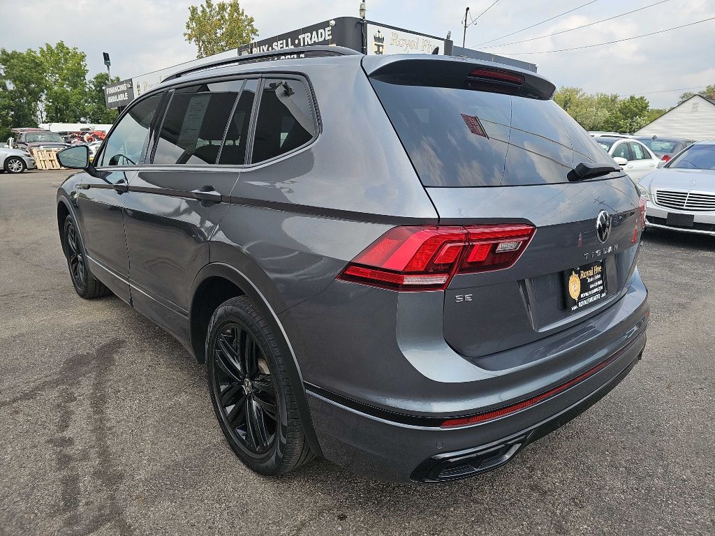 Volkswagen Tiguan SE R-Line Black 4MOTION 2022 Volkswagen Tiguan SE R-Line Black 4MOTION 2022