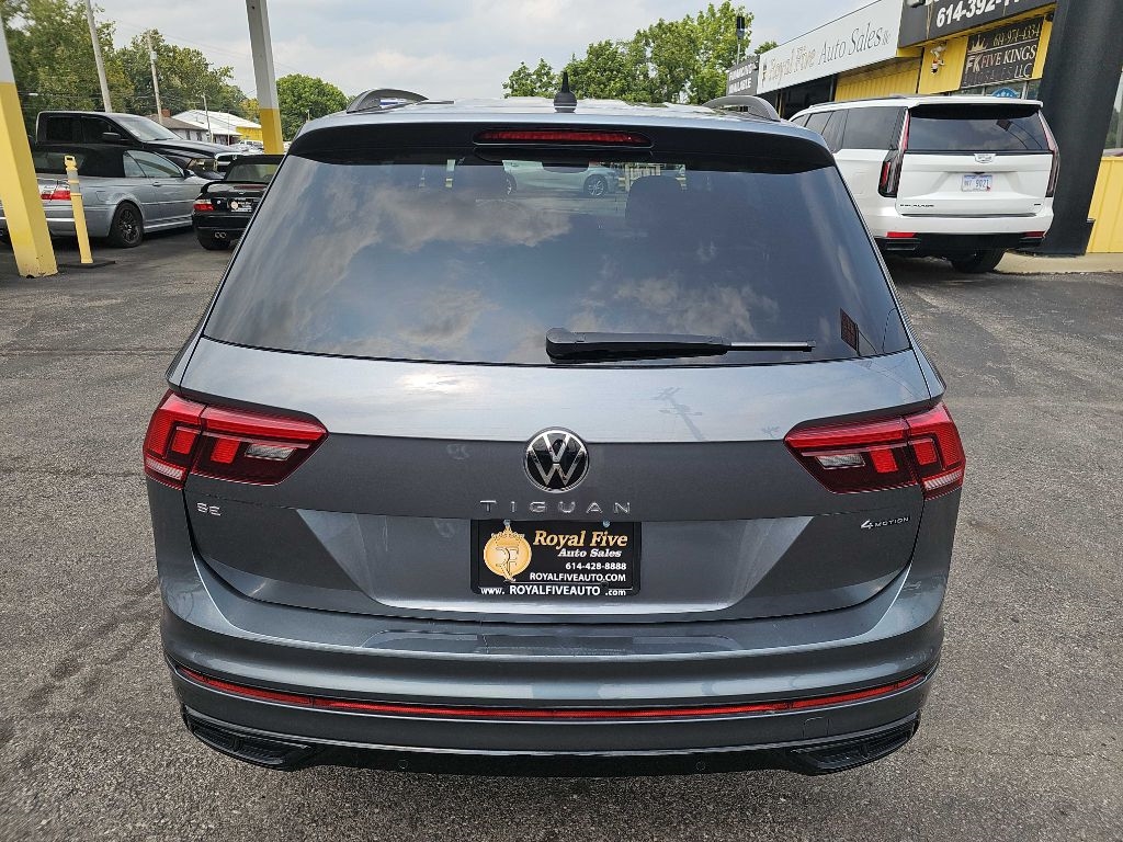 Volkswagen Tiguan SE R-Line Black 4MOTION 2022 Volkswagen Tiguan SE R-Line Black 4MOTION 2022