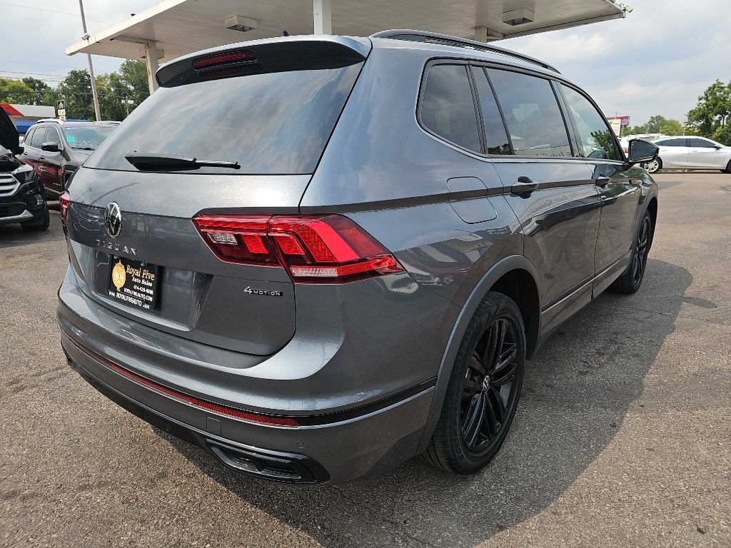 Volkswagen Tiguan SE R-Line Black 4MOTION 2022 Volkswagen Tiguan SE R-Line Black 4MOTION 2022