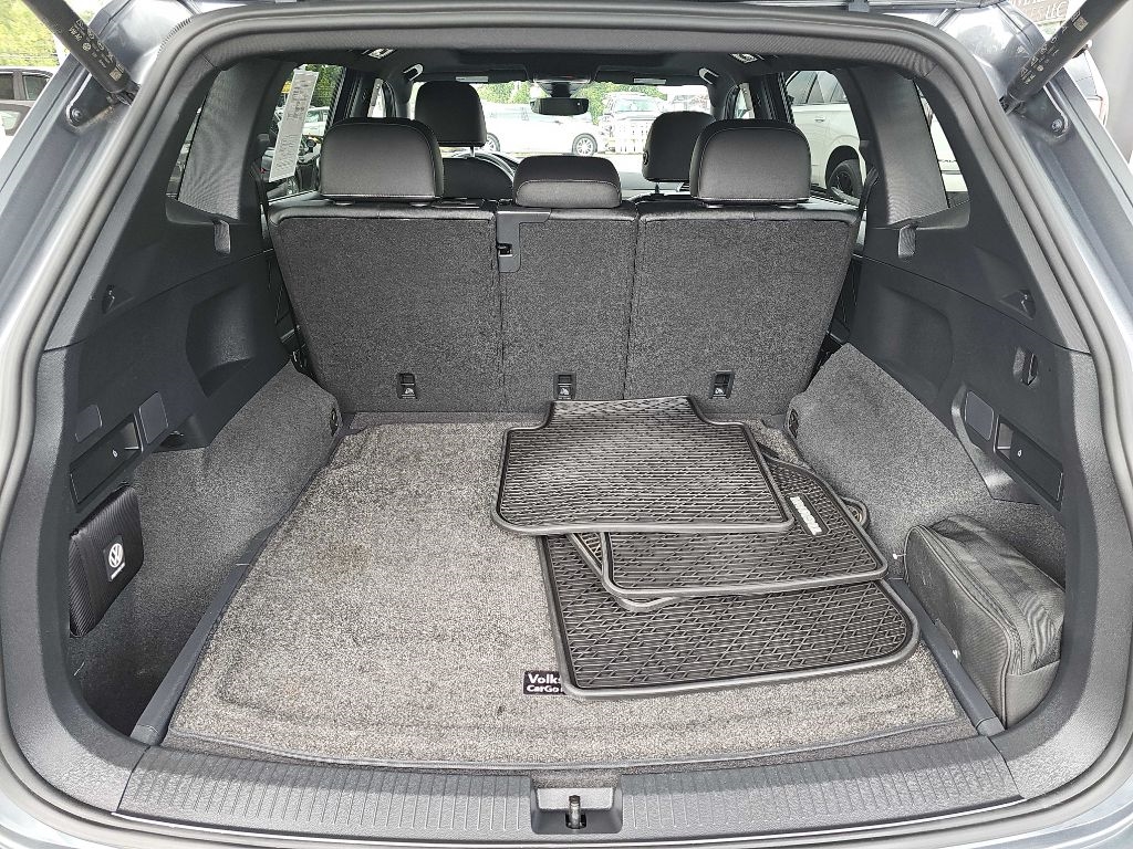 Volkswagen Tiguan SE R-Line Black 4MOTION 2022 Volkswagen Tiguan SE R-Line Black 4MOTION 2022