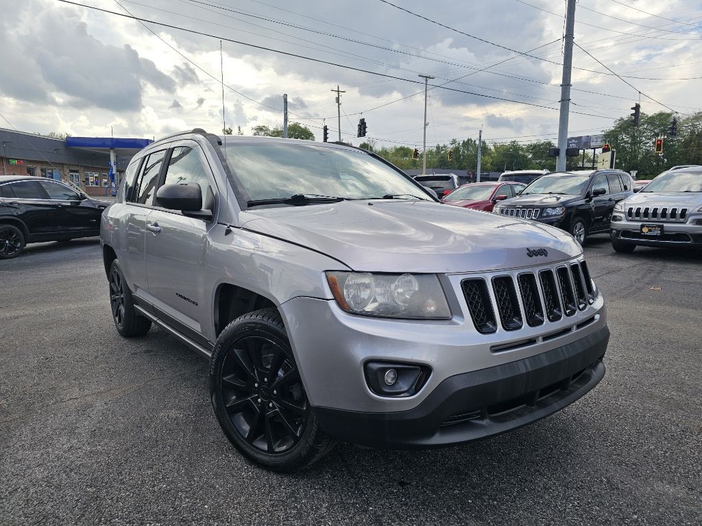 2015 Jeep Compass Sport photo 3