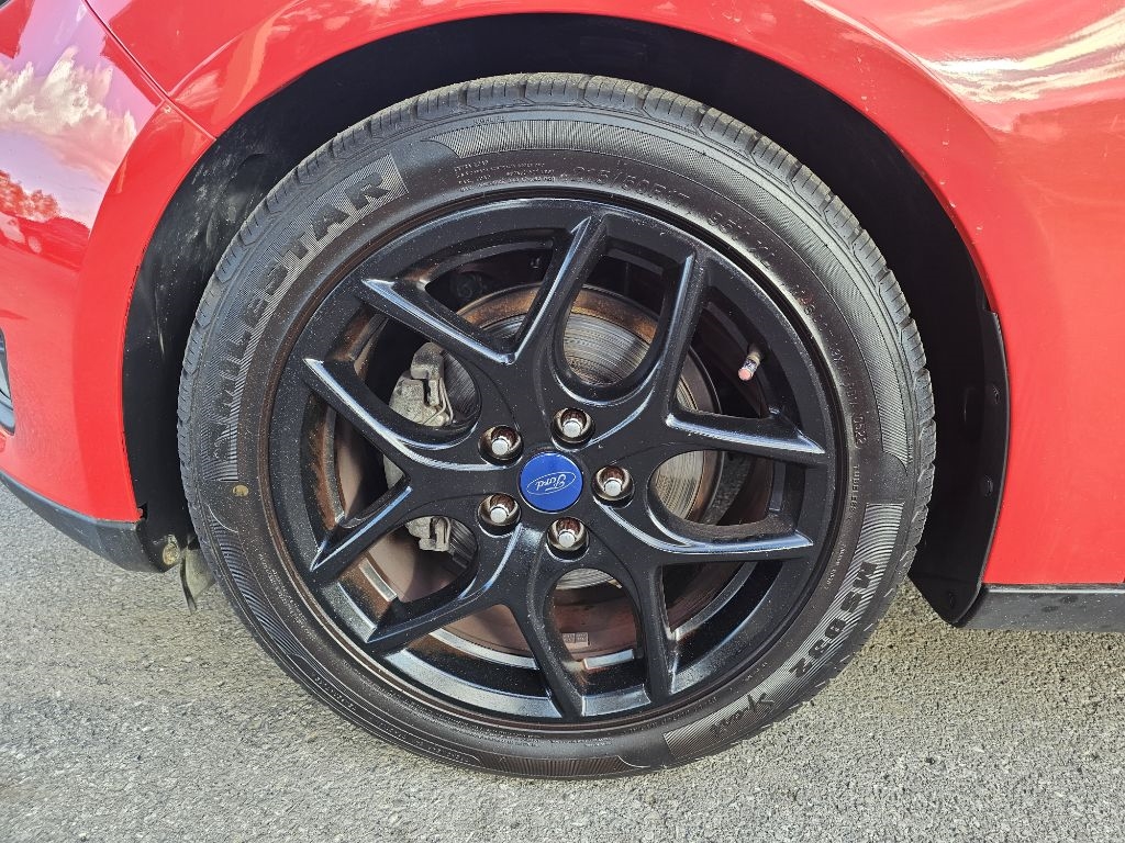 Ford Focus SE Sedan 2016 Ford Focus SE Sedan 2016