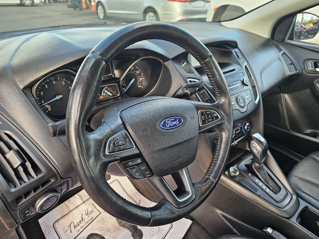 Ford Focus SE Sedan 2016 Ford Focus SE Sedan 2016