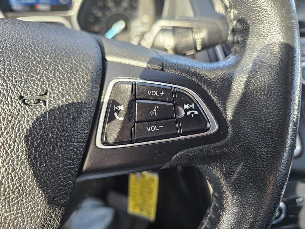 Ford Focus SE Sedan 2016