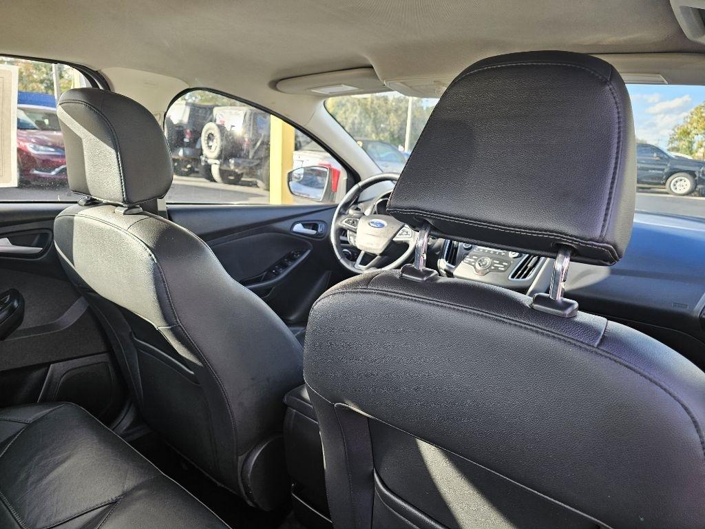 Ford Focus SE Sedan 2016