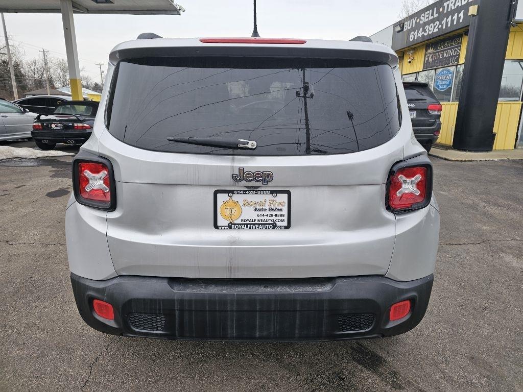 Jeep Renegade Latitude FWD 2016