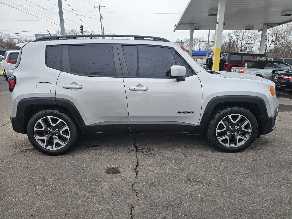 Jeep Renegade Latitude FWD 2016