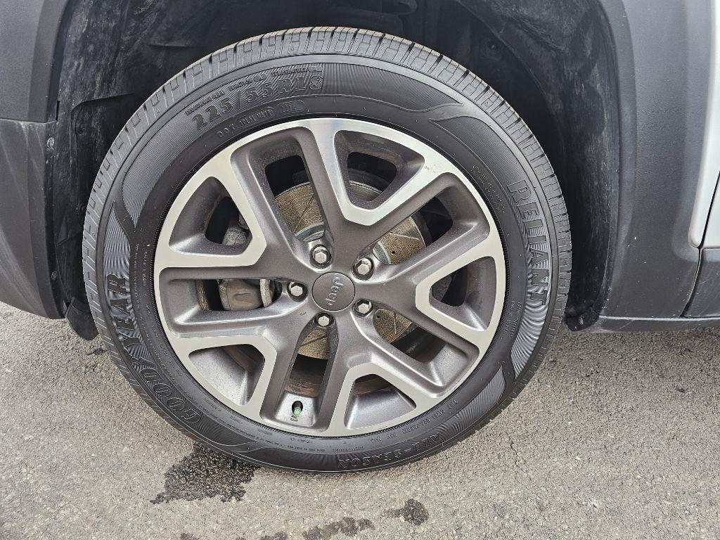 Jeep Renegade Latitude FWD 2016