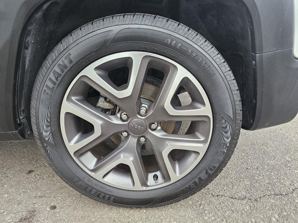 Jeep Renegade Latitude FWD 2016