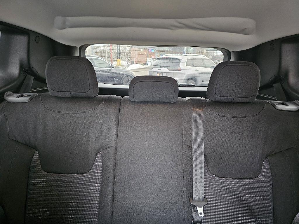 Jeep Renegade Latitude FWD 2016