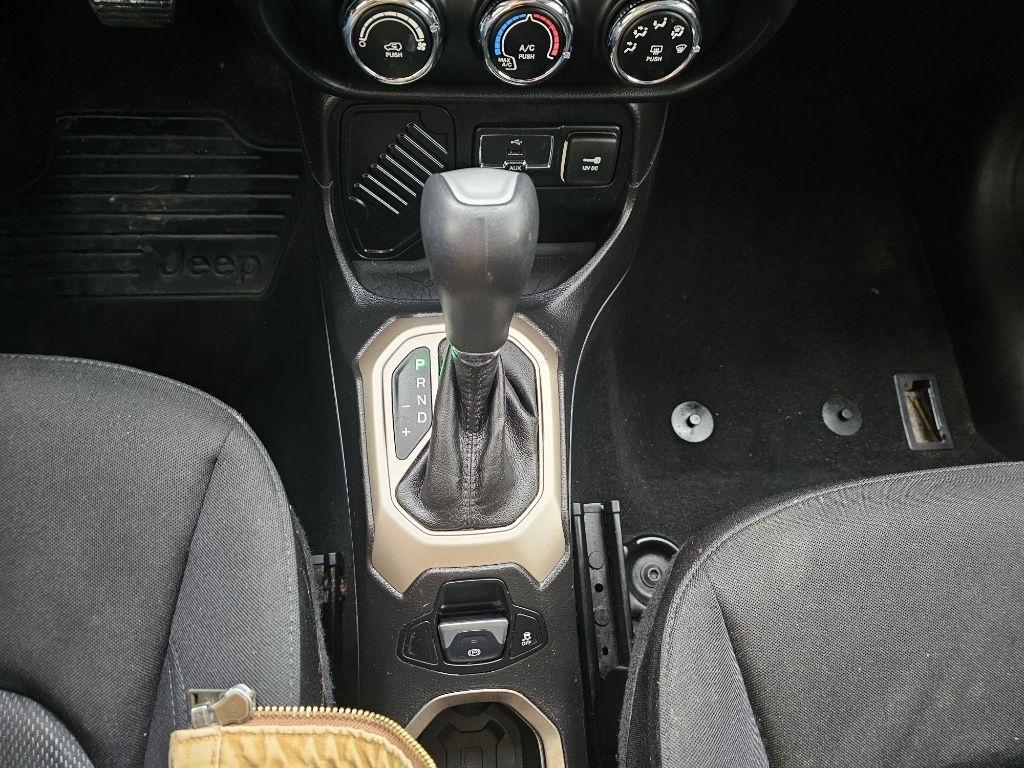 Jeep Renegade Latitude FWD 2016