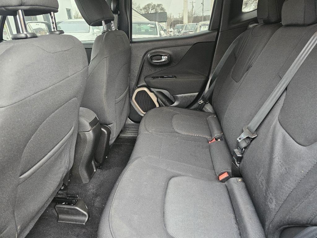 Jeep Renegade Latitude FWD 2016