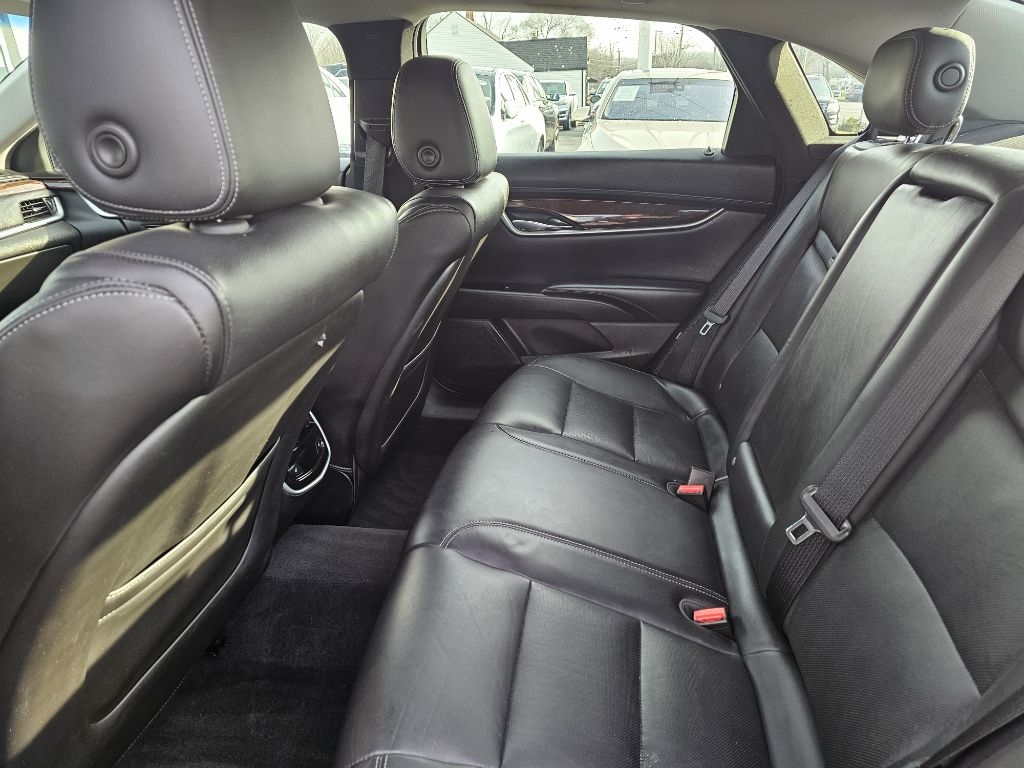 Cadillac XTS Luxury FWD 2016