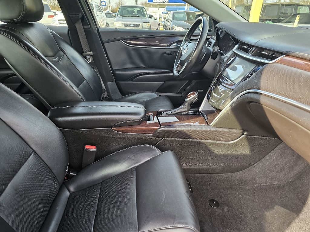 Cadillac XTS Luxury FWD 2016