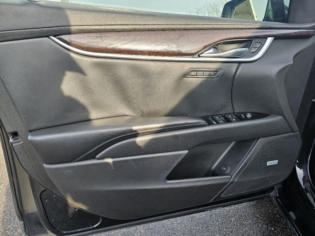 Cadillac XTS Luxury FWD 2016