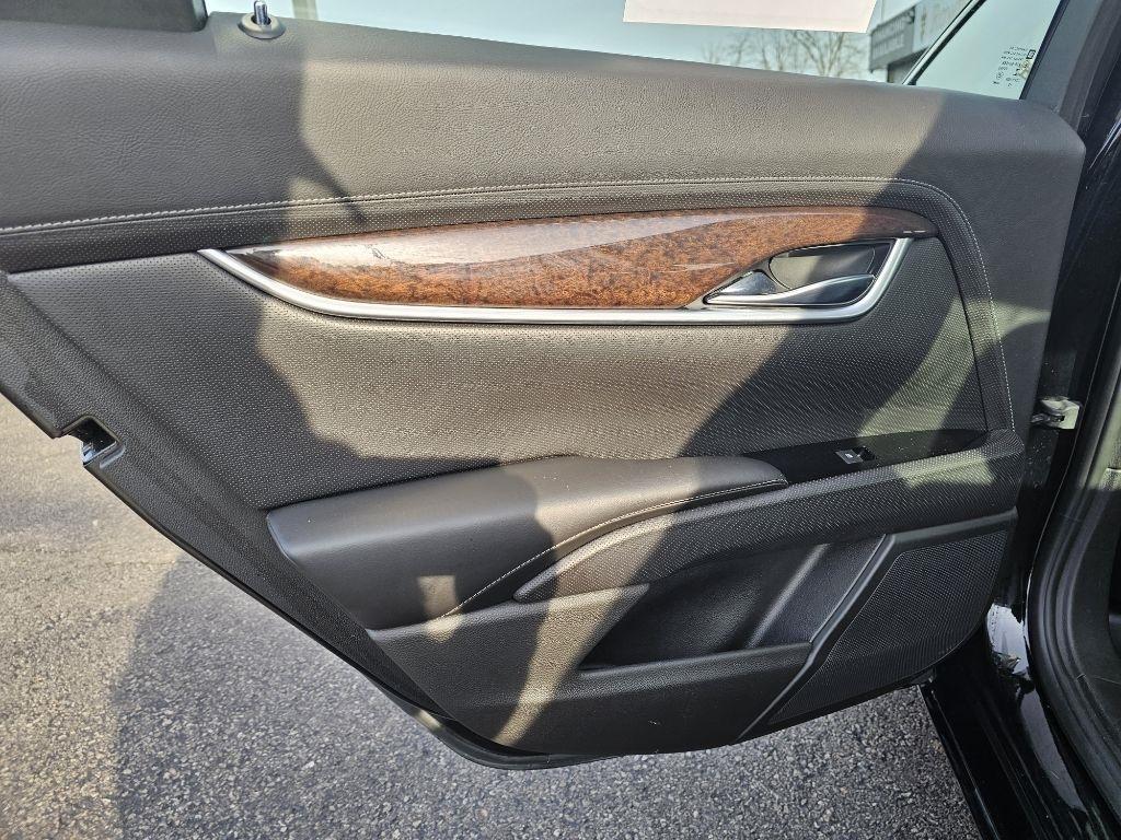 Cadillac XTS Luxury FWD 2016