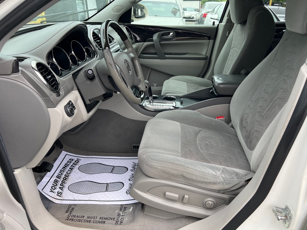 Buick Enclave Convenience FWD 2015