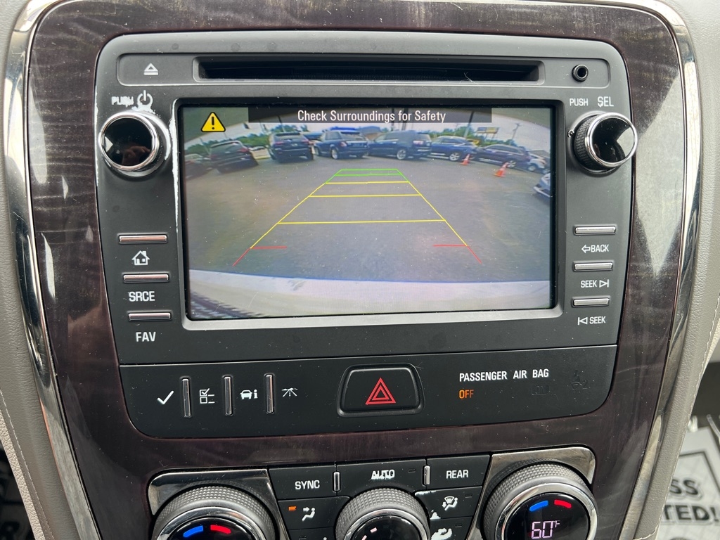 Buick Enclave Convenience FWD 2015