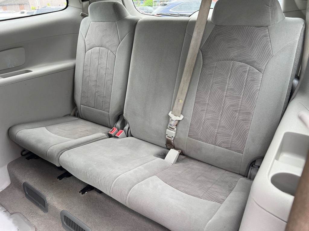 Buick Enclave Convenience FWD 2015