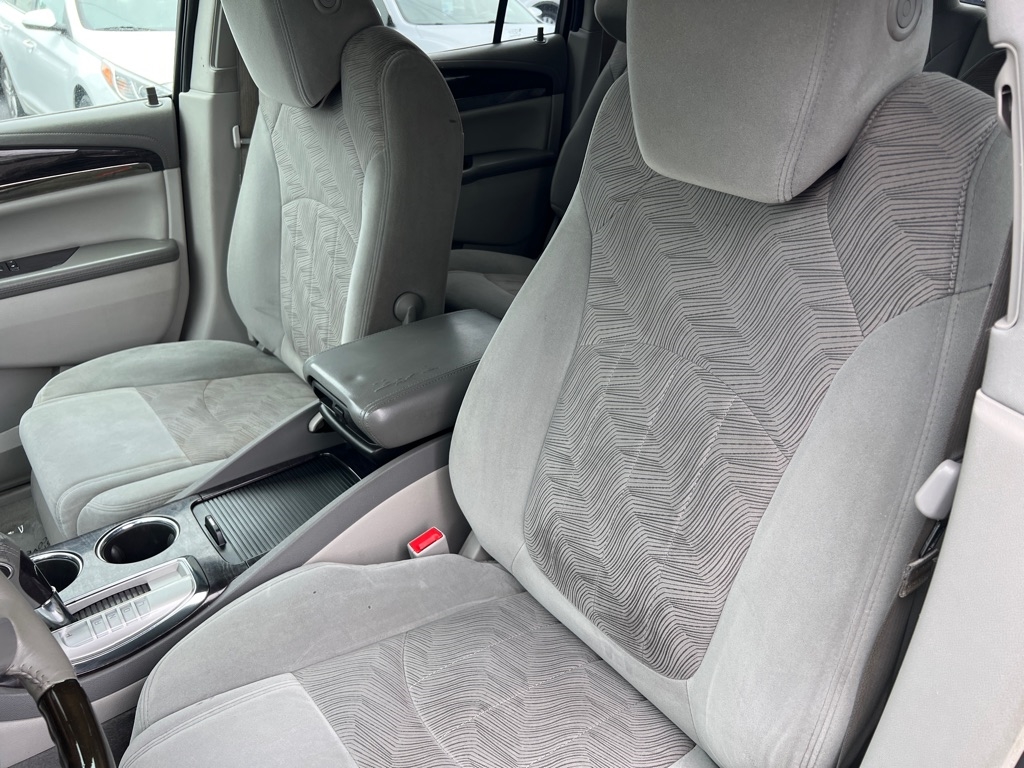 Buick Enclave Convenience FWD 2015