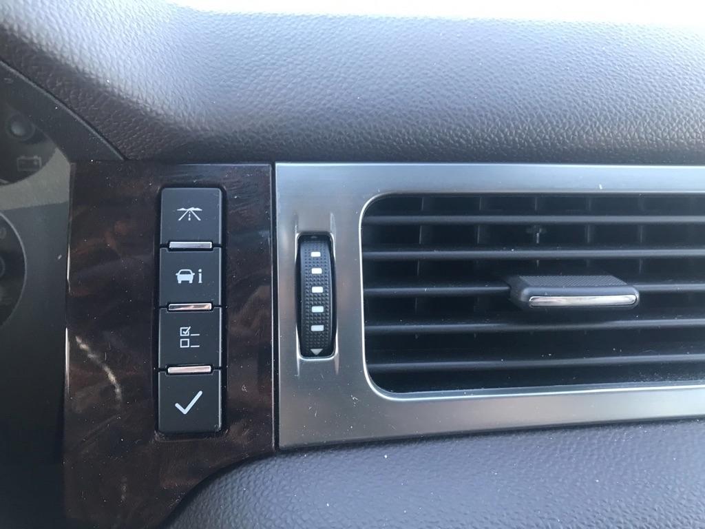 GMC Yukon Denali XL AWD 2007