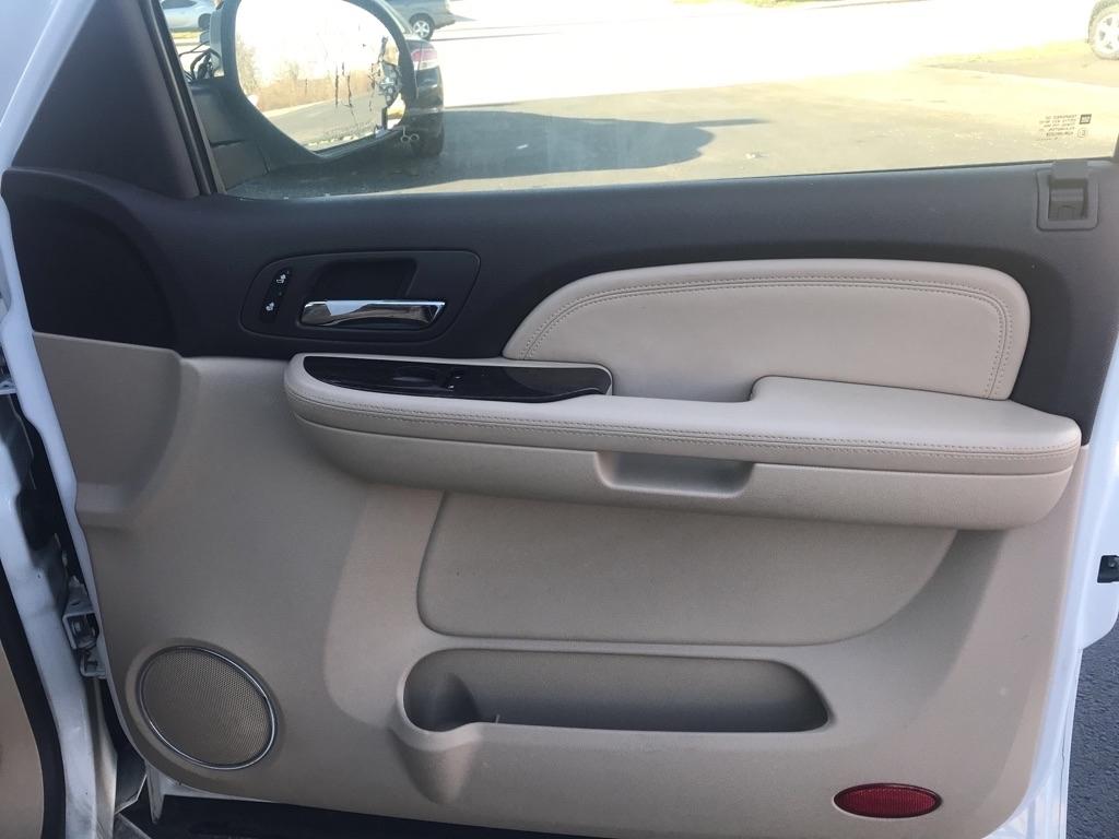 GMC Yukon Denali XL AWD 2007