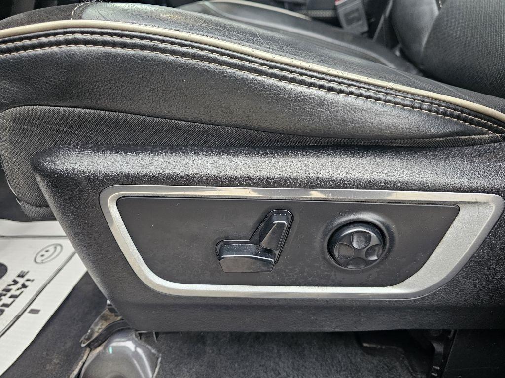 RAM 1500 Laramie Quad Cab 2WD 2019