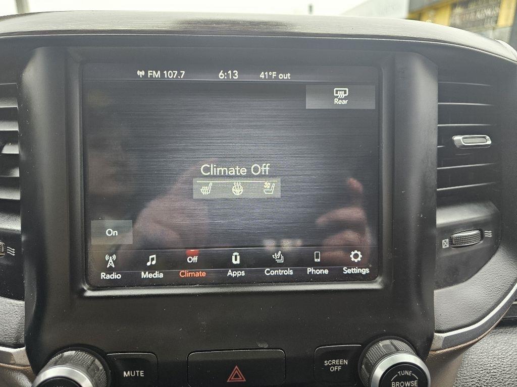 RAM 1500 Laramie Quad Cab 2WD 2019