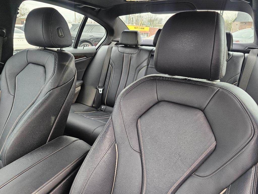 BMW 5-Series 530i xDrive 2017