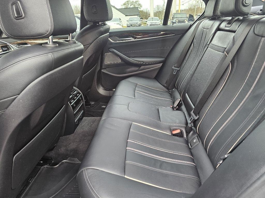 BMW 5-Series 530i xDrive 2017