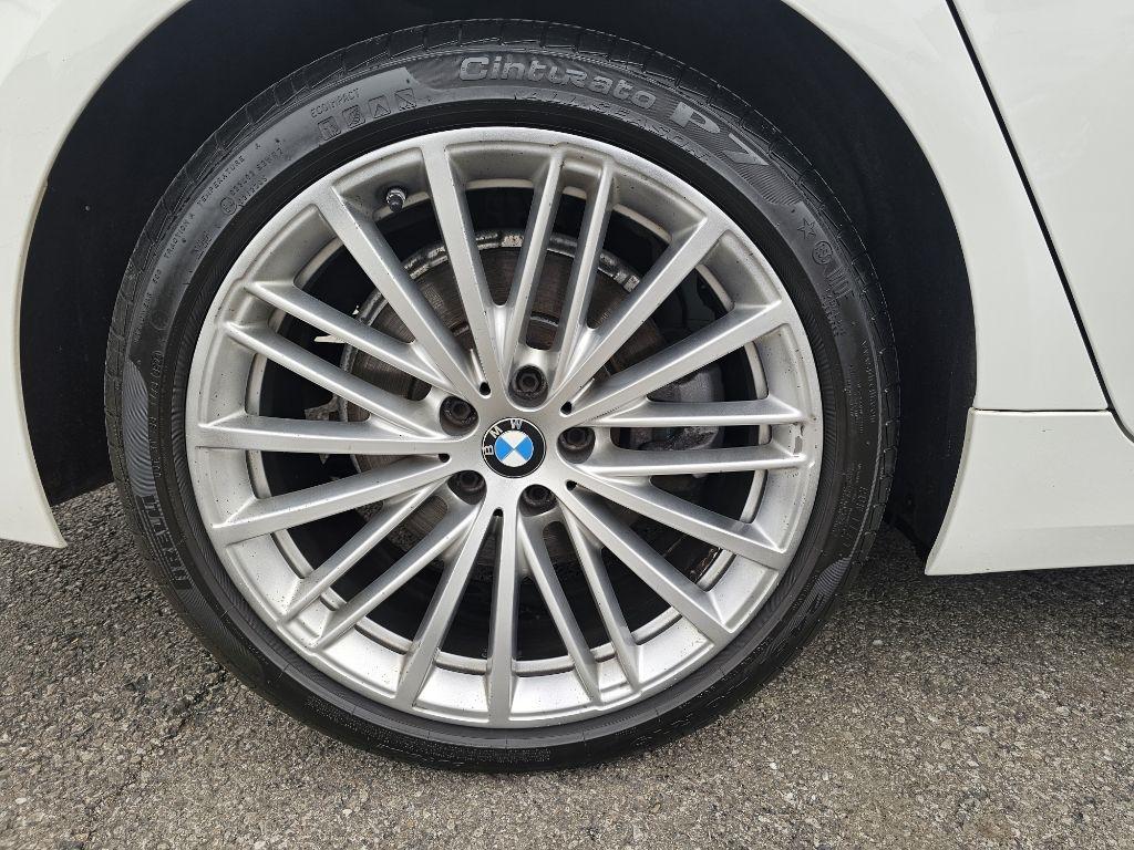 BMW 5-Series 530i xDrive 2017