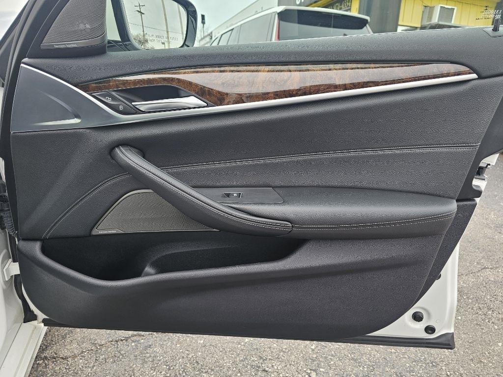 BMW 5-Series 530i xDrive 2017