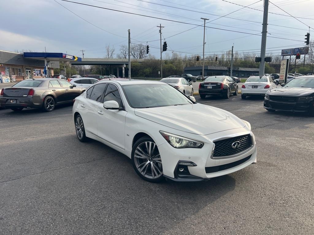 Infiniti Q50 3.0t LUXE AWD 2018