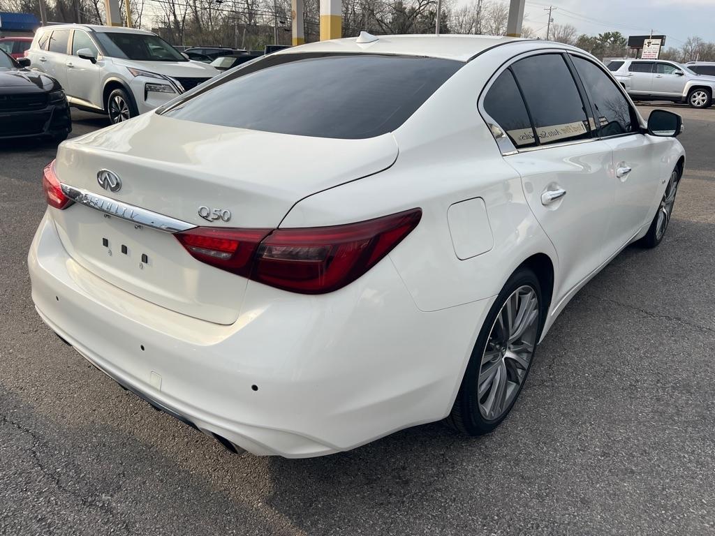 Infiniti Q50 3.0t LUXE AWD 2018