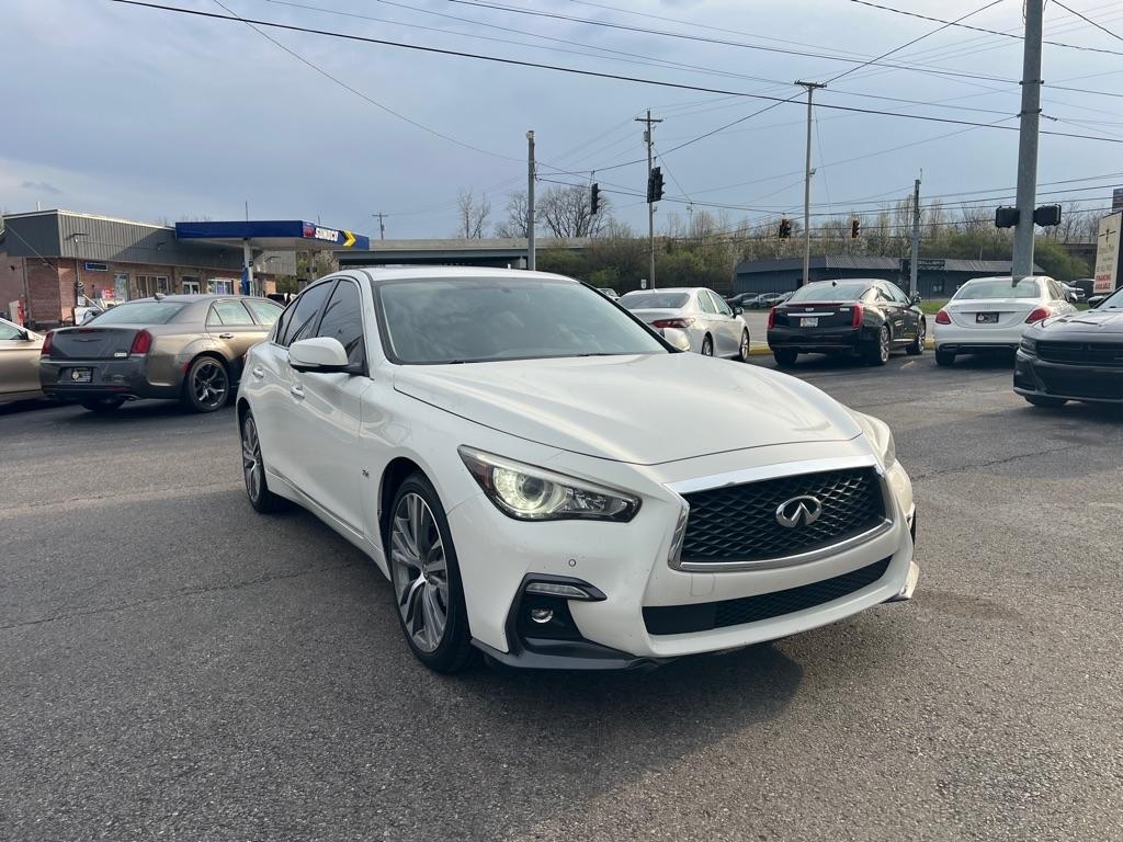 Infiniti Q50 3.0t LUXE AWD 2018