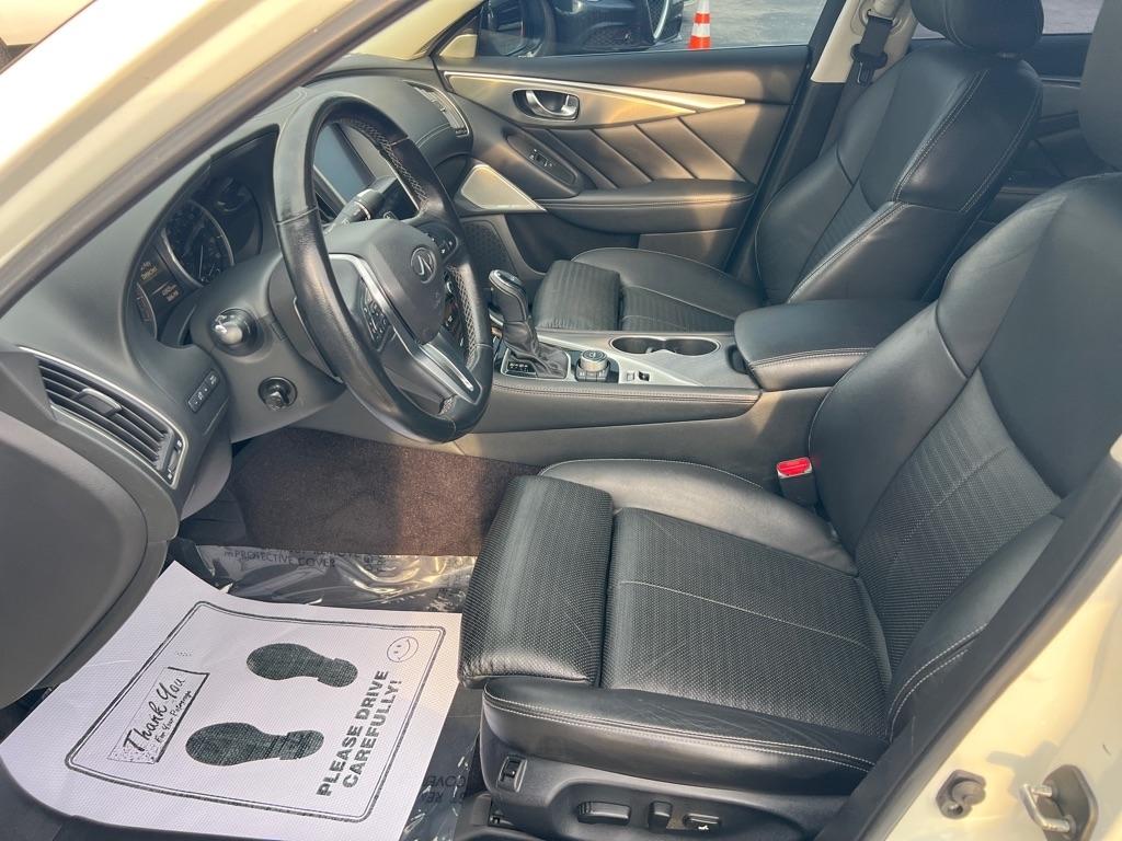 Infiniti Q50 3.0t LUXE AWD 2018