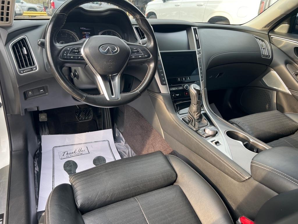 Infiniti Q50 3.0t LUXE AWD 2018