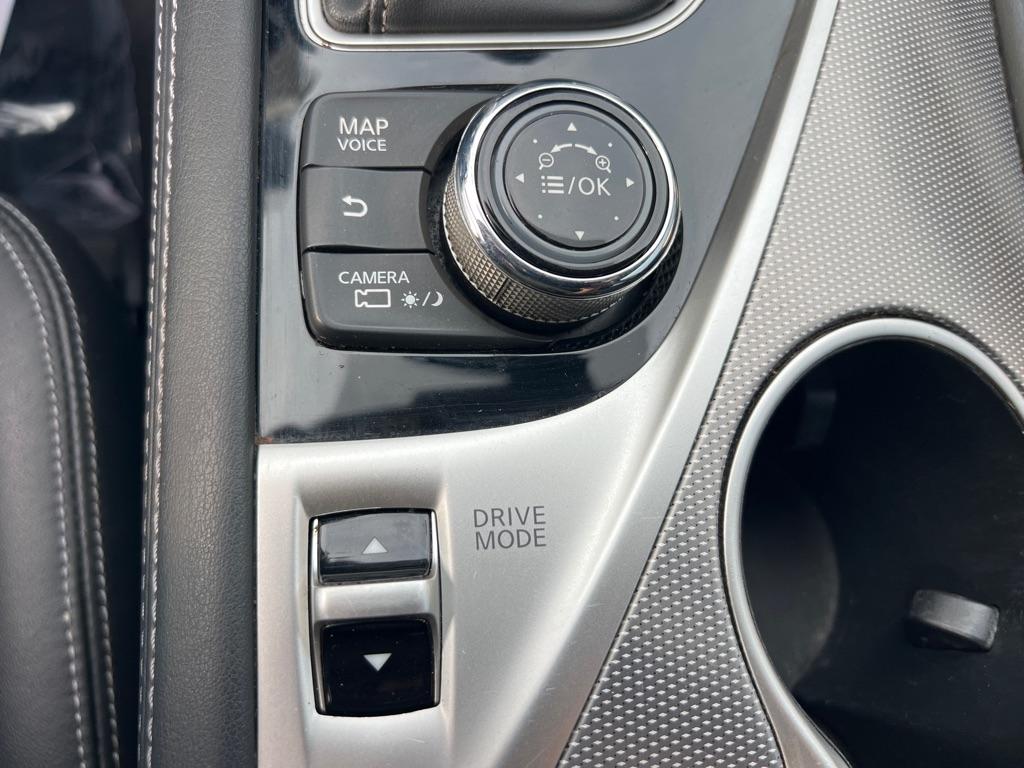 Infiniti Q50 3.0t LUXE AWD 2018