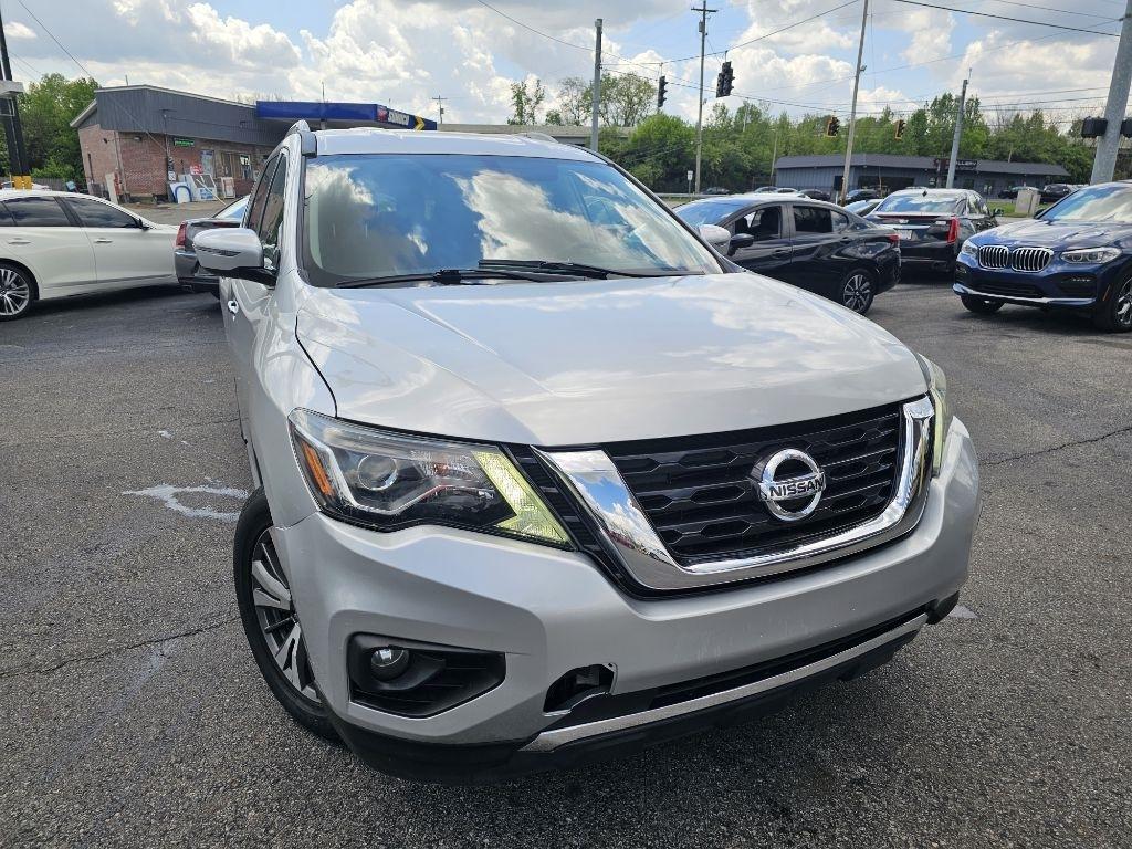 Nissan Pathfinder SV 4WD 2020