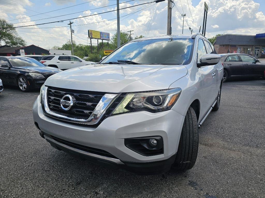 Nissan Pathfinder SV 4WD 2020