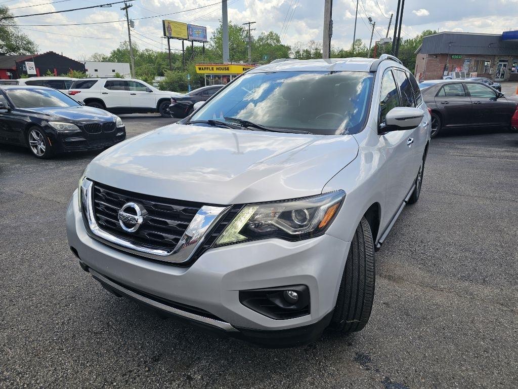 Nissan Pathfinder SV 4WD 2020