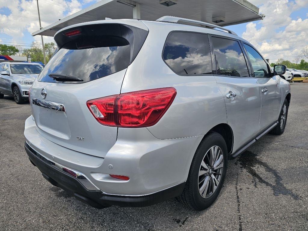 Nissan Pathfinder SV 4WD 2020