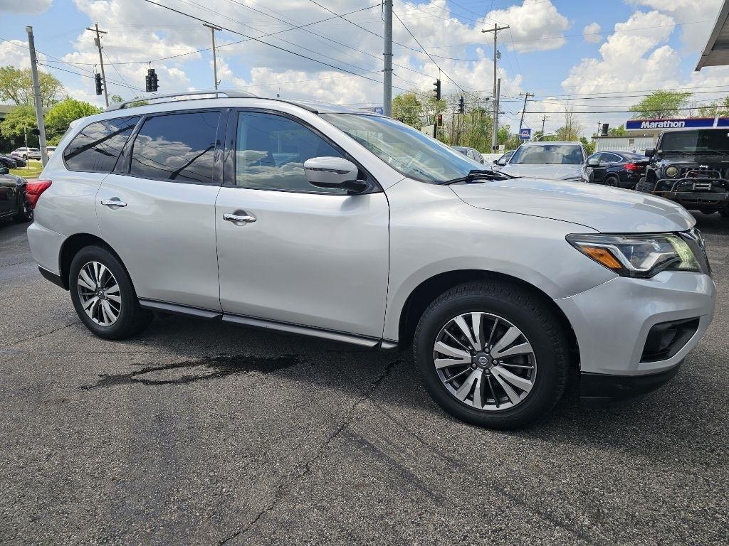 Nissan Pathfinder SV 4WD 2020