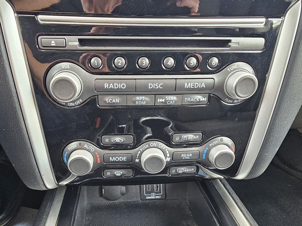 Nissan Pathfinder SV 4WD 2020