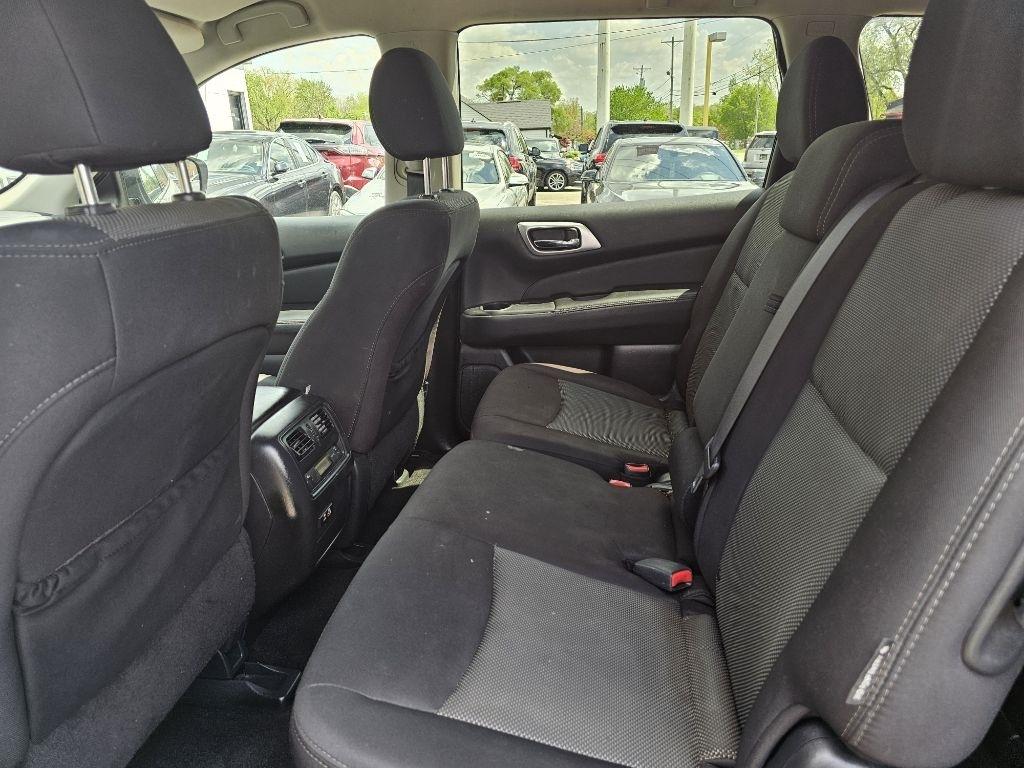 Nissan Pathfinder SV 4WD 2020