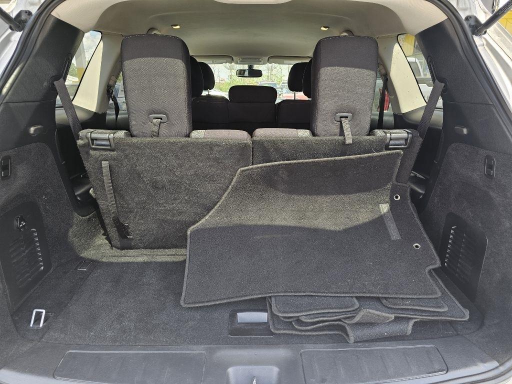 Nissan Pathfinder SV 4WD 2020