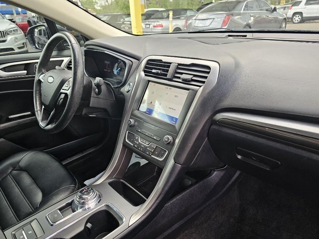 Ford Fusion SEL 2020